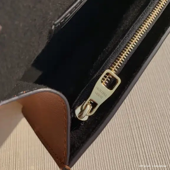 Official oldcobbler VUITTON WALLET CHAIN V LOUIS DAUPHINE 0527